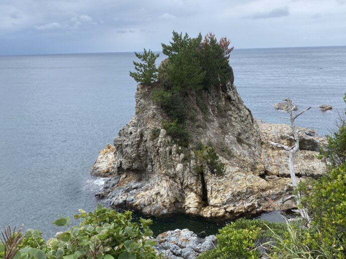 筆投島