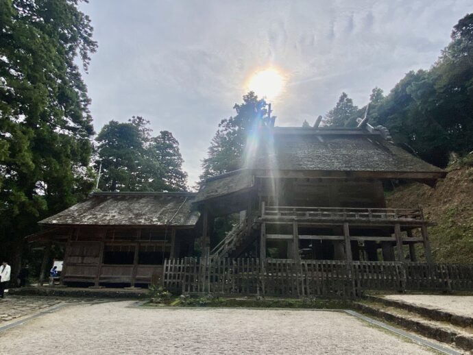 神魂神社の拝殿・本殿