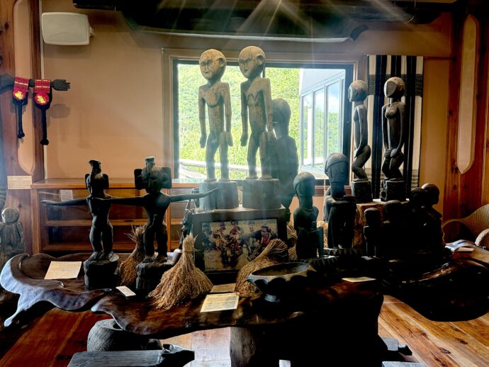 コルディレラ彫刻博物館1階の展示