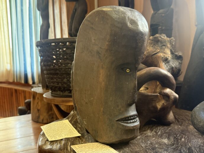 コルディレラ彫刻博物館２階の展示品