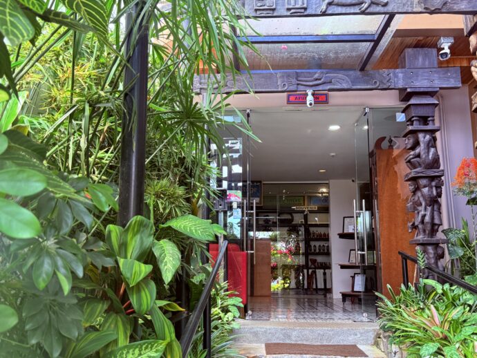 ヘリテージホテルのエントランス