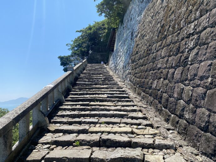 表参道の1159階段