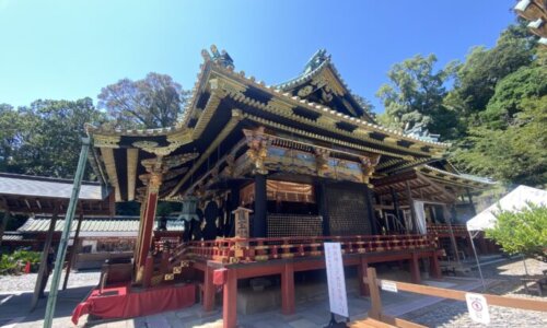 久能山東照宮の拝殿・本殿
