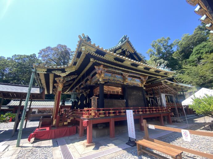 久能山東照宮の拝殿・本殿