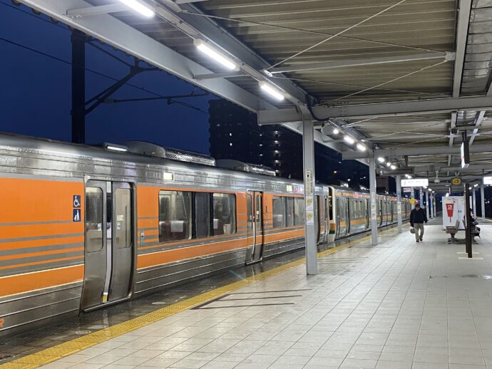 東静岡駅ホーム