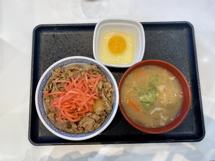 牛丼と豚汁