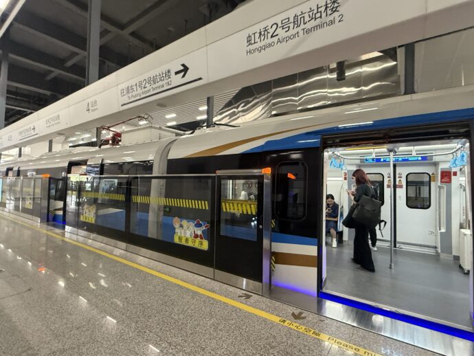 上海虹橋駅ホーム