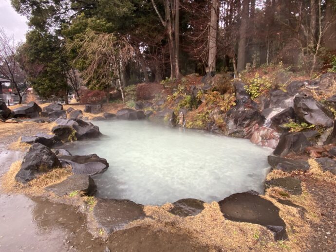 小さな温泉