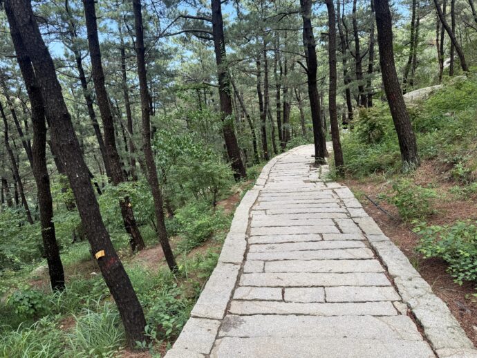 ラオシャン登山コース