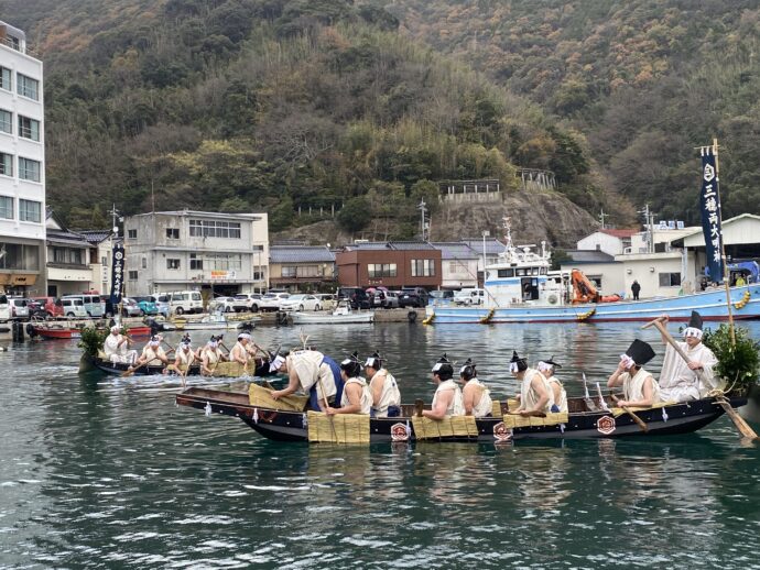 諸手船神事
