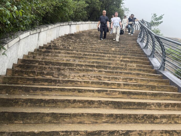 嶗山の階段