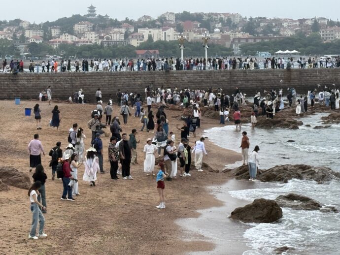 大混雑の海岸