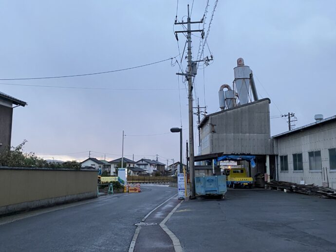 駅前の道路