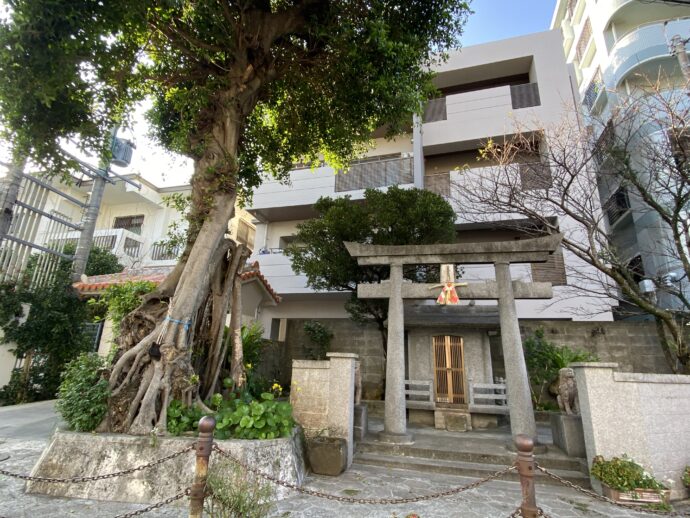 普天間権現発祥の地