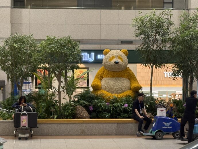 熊のモニュメント