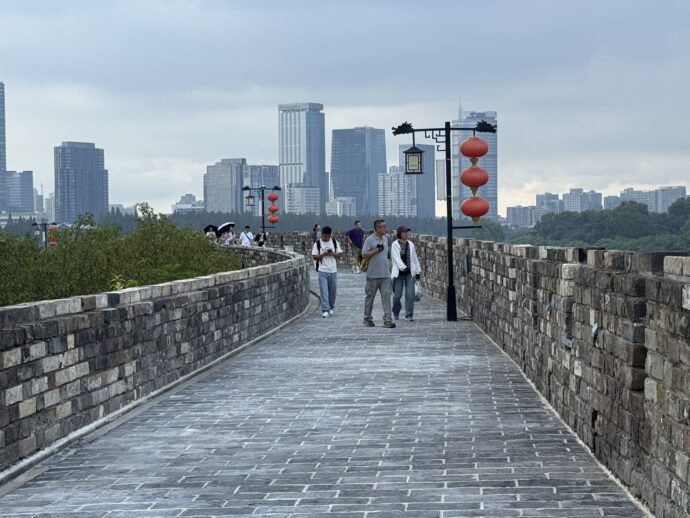 南京城壁の道