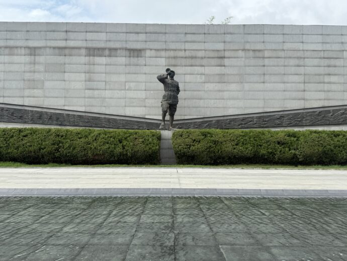 和平公園の像