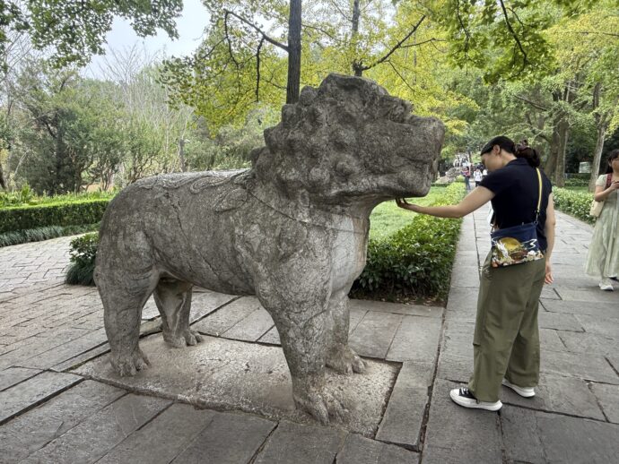 獬豸石象