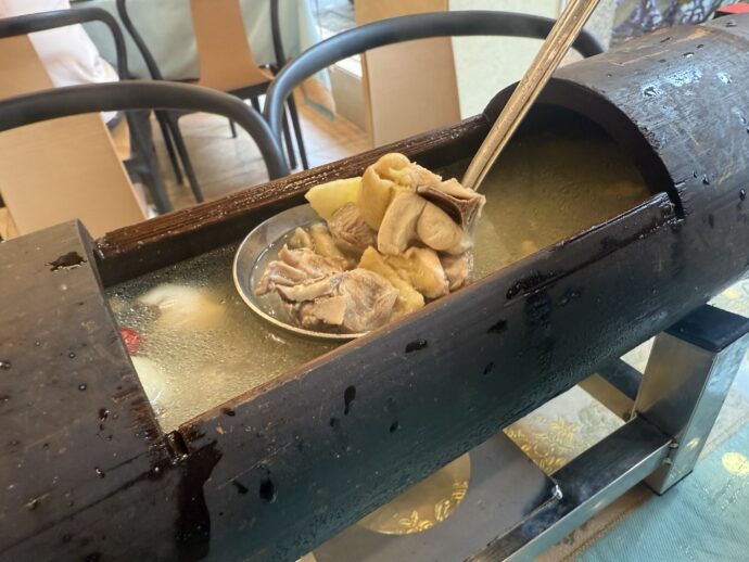 竹筒鶏の鶏肉