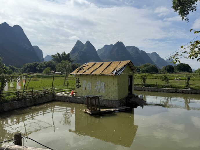 黄色い小屋