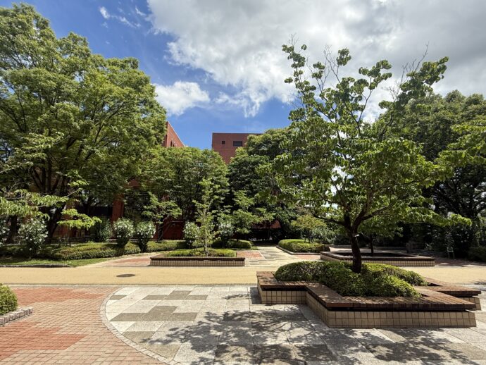 久留米市美術館の庭園