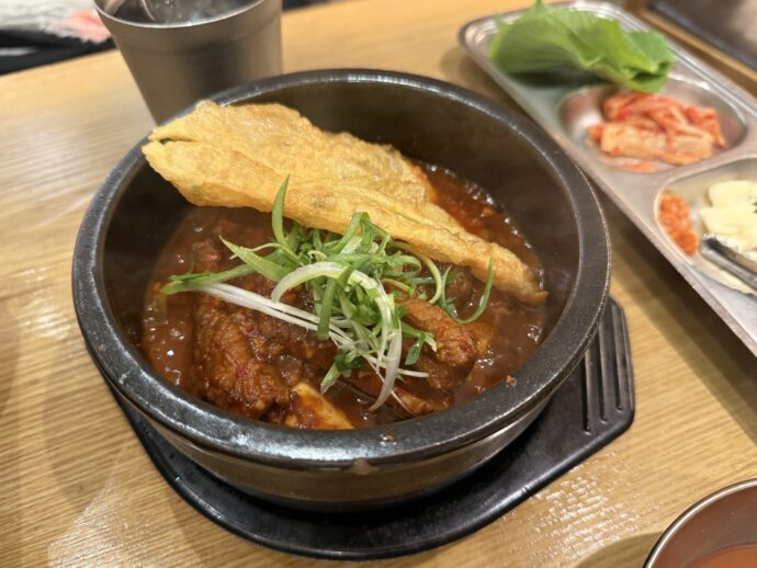 巨松カルビチㇺ