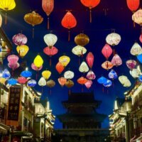 ランタンのかかる鼓楼