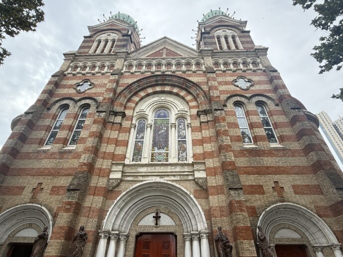 西開大聖堂の外観