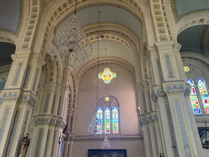 西開大聖堂の内部