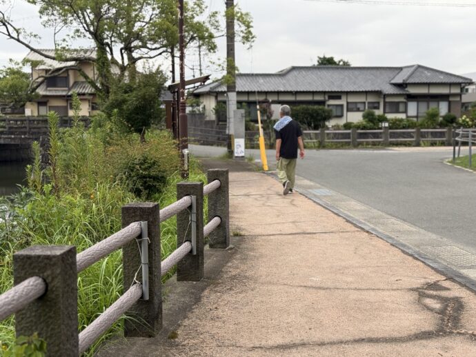柳川水路ぞいの遊歩道