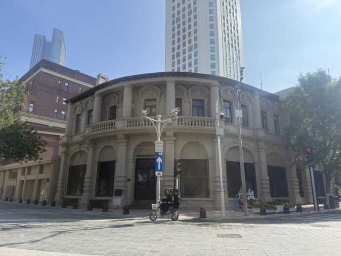 解放北路の建物