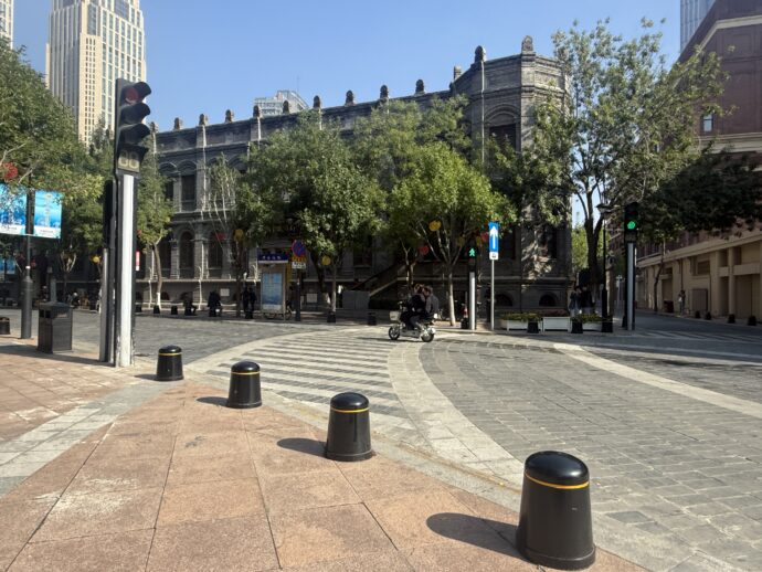 解放北路の道路