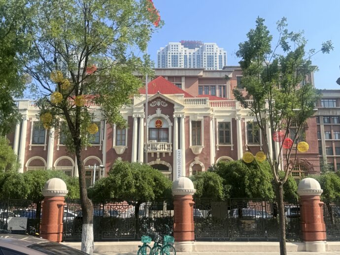 解放北路の建物