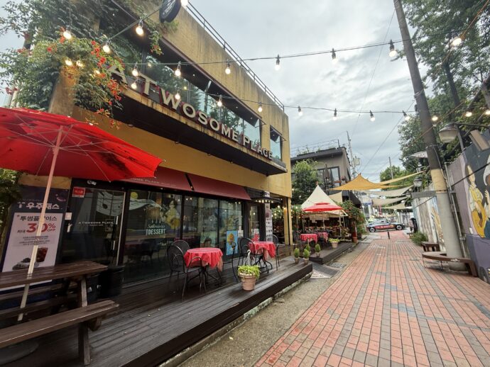 キムグァンソク壁画通りのカフェ