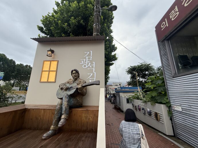 キムグァンソク壁画通り入り口