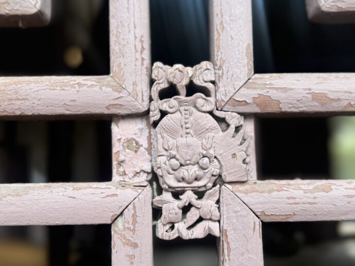 天王殿の格子の意匠