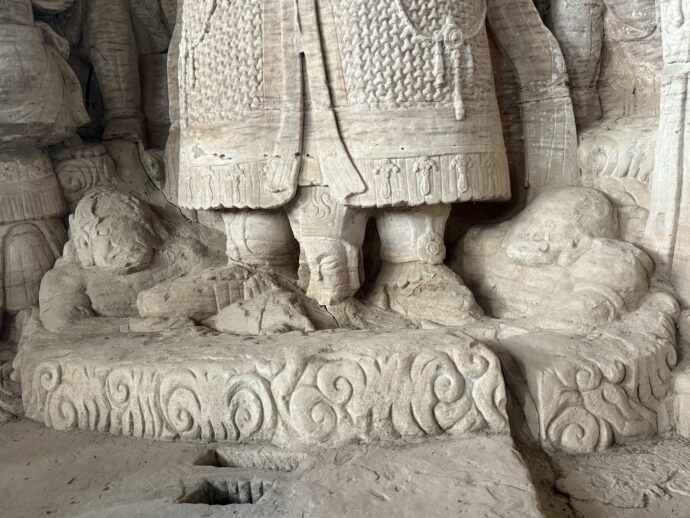 踏みつけられた人間