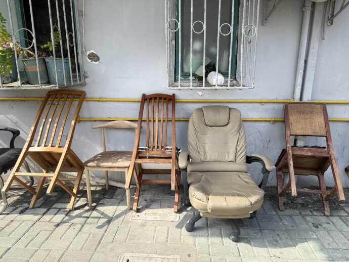 並べられた椅子