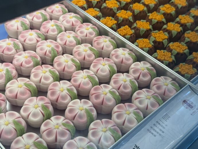 カラフルな菓子