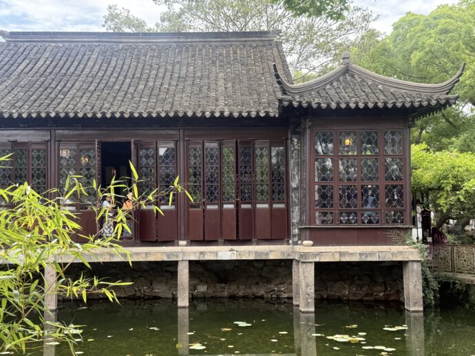 十八曼陀罗花馆