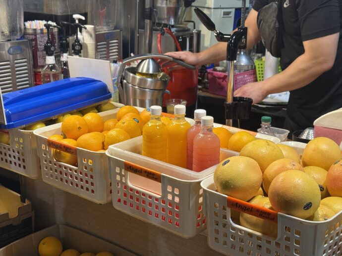 フレッシュジュース店