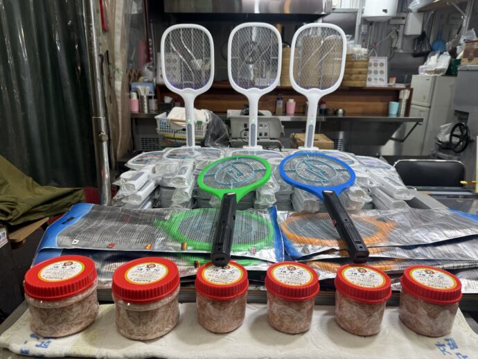 ハエたたきラケット