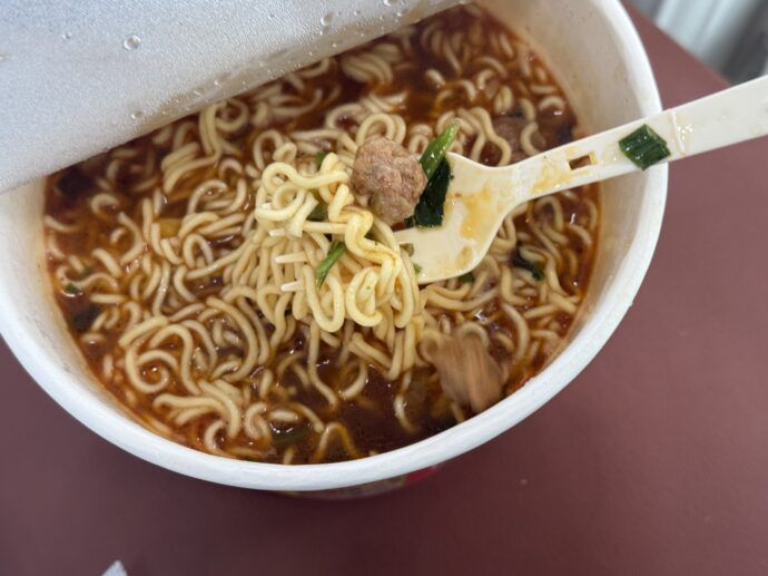 カップラーメン