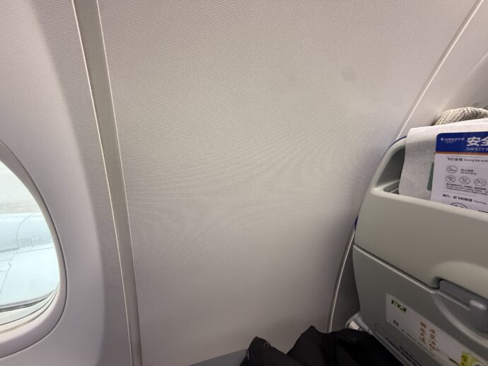 山東航空のシート