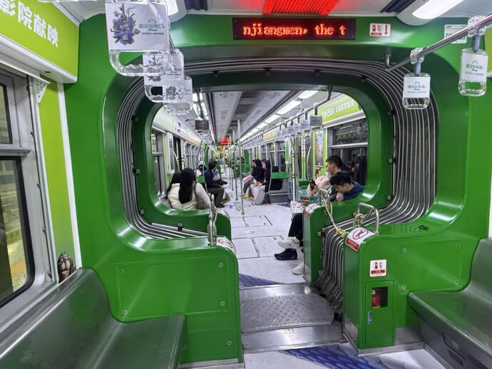 地下鉄車内