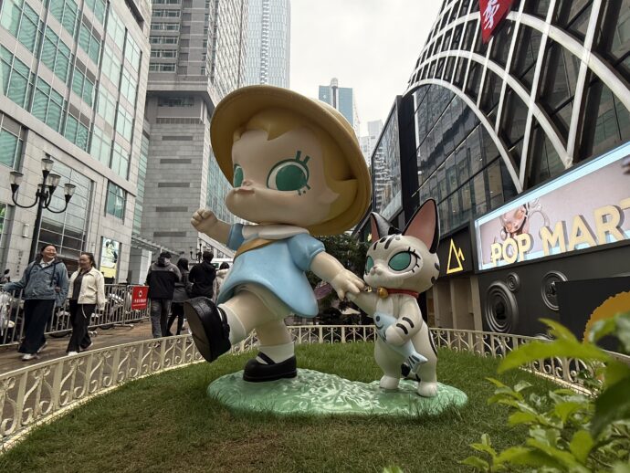 POPMARTのオブジェ