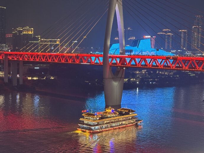 橋のライトアップ