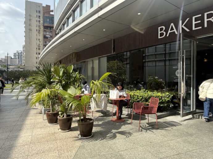 欧米チックなオープンカフェ