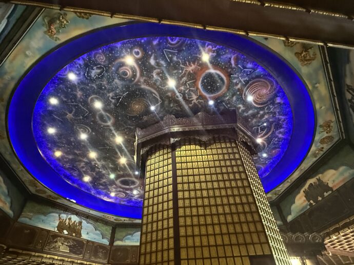 老子神像の内部