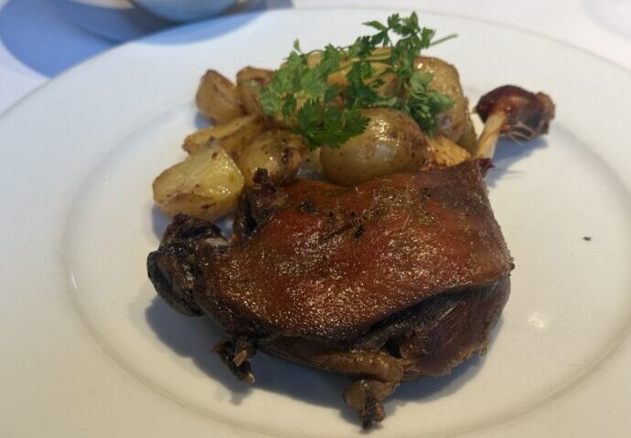 鴨肉のコンフィ